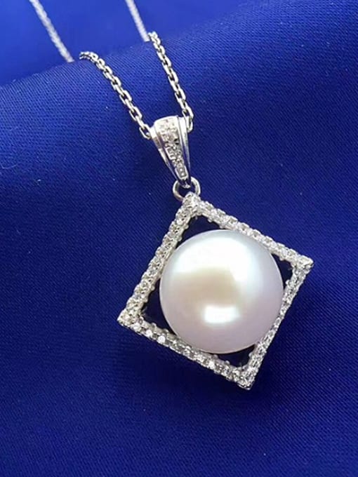 Evita Peroni Freshwater Pearl Hollow Square Necklace