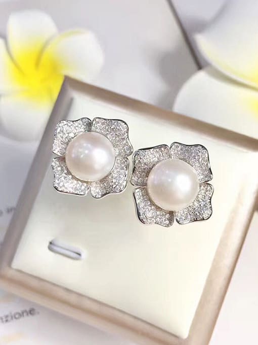 Evita Peroni Freshwater Pearl Flower shaped stud Earring