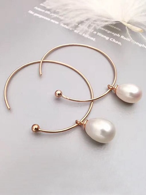 Evita Peroni Oval Freshwater Pearl Hoop hoop earring