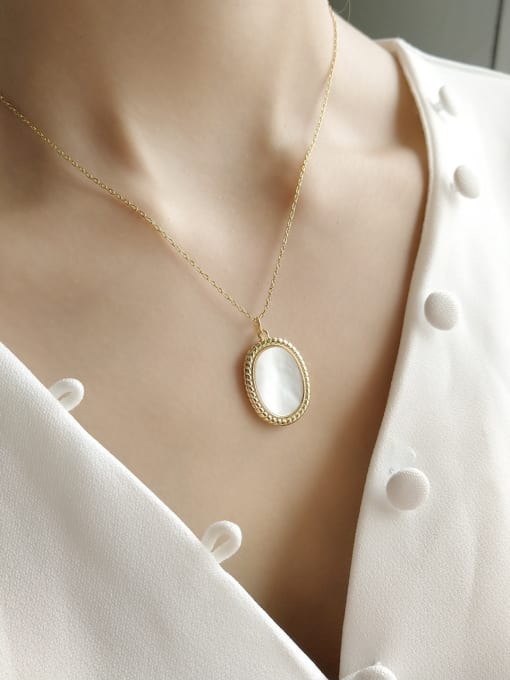 Jolie Silver Pure Silver 18k-gold Oval Shell Necklace