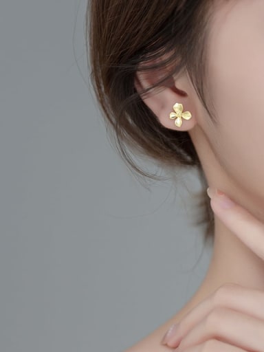 925 Sterling Silver With 18k Gold Plated Delicate Flower Earrings