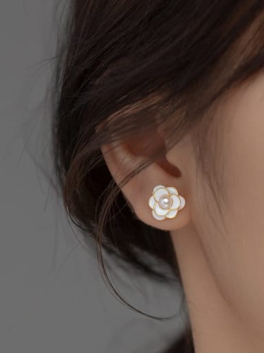 925 Sterling Silver With 18k Gold Plated Vintage Flower Stud Earrings