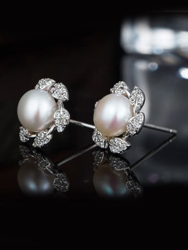 Flower Freshwater Pearl Cluster earring