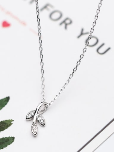 Fresh Leaf Shaped Rhinestone S925 Silver Necklace