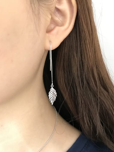 Sterling Silver Leaf ear thread