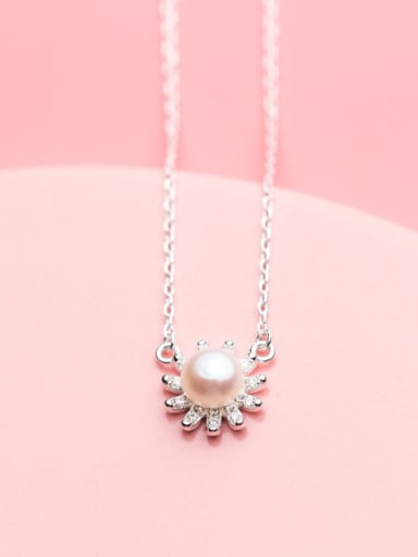 Temperament Flower Shaped Artificial Pearl S925 Silver Necklace