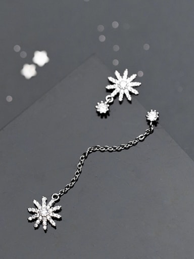 Fresh Snowflake Shaped Asymmetric Zircon Drop Earrings