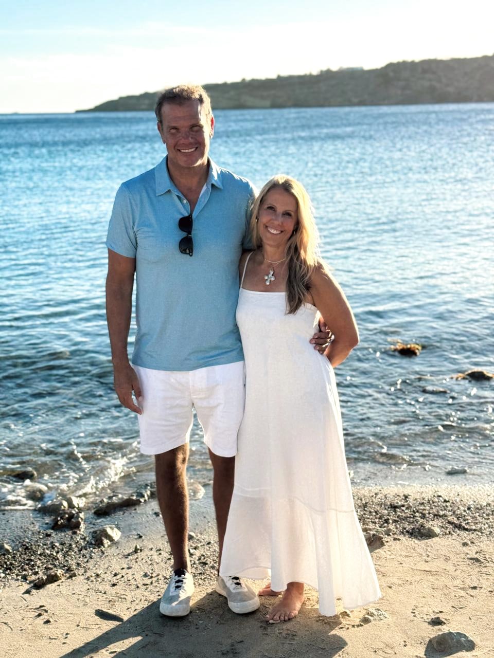Andy King and his wife on the beach in Curaçao