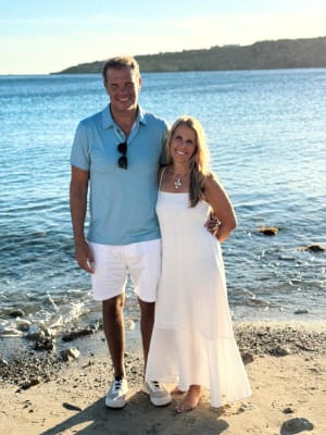 Andy King and his wife on the beach in Curaçao