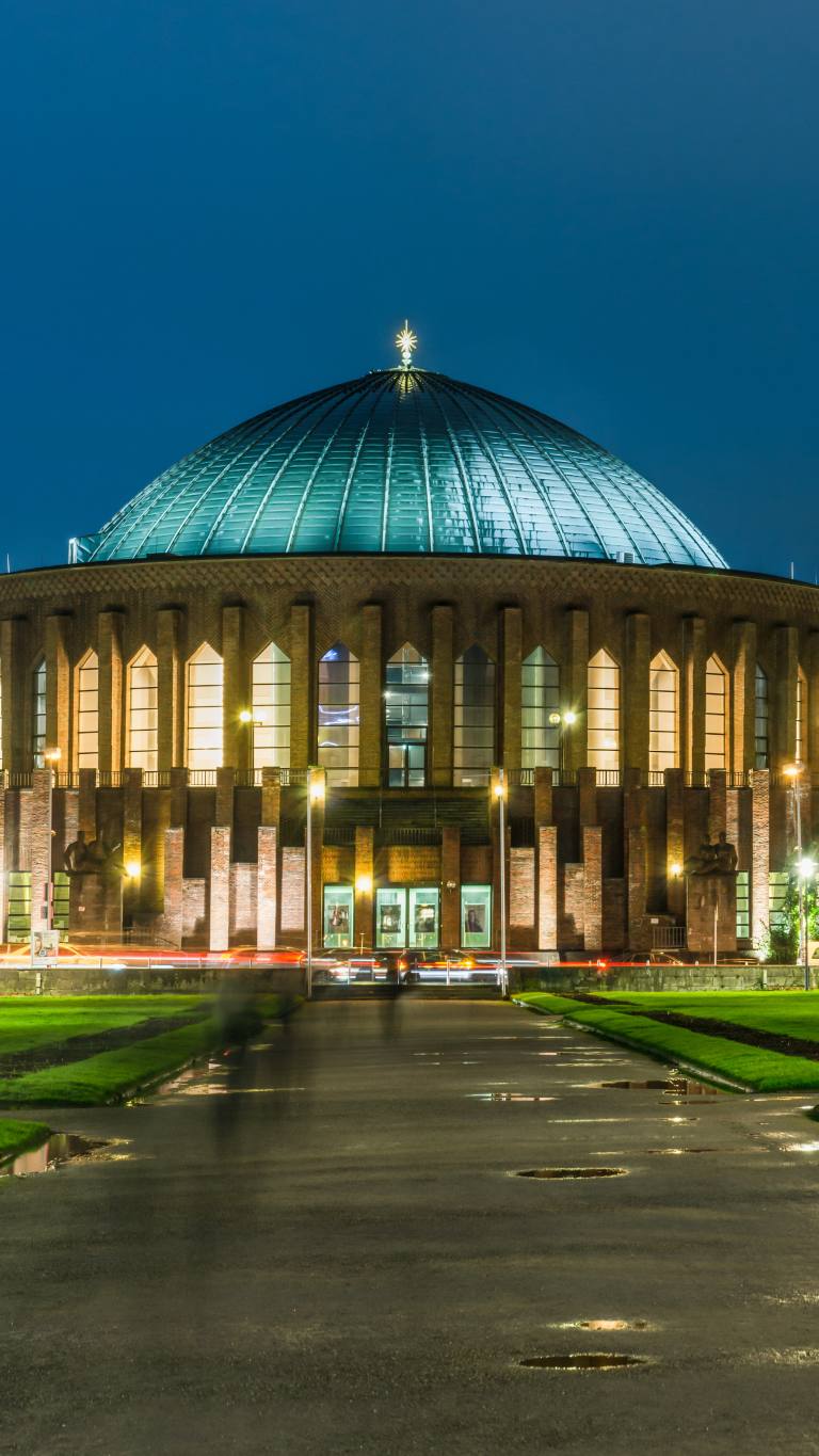 Tonhalle Düsseldorf vom Ehrenhof her betrachtet