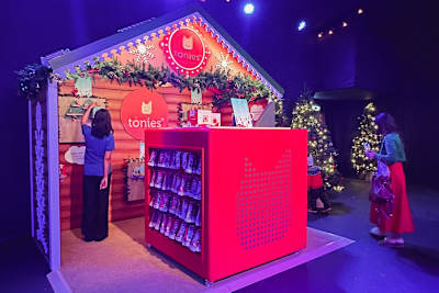 Go on a Christmas adventure at Wishmas with tonies®