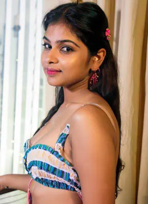 Erotic College Escorts in Delhi