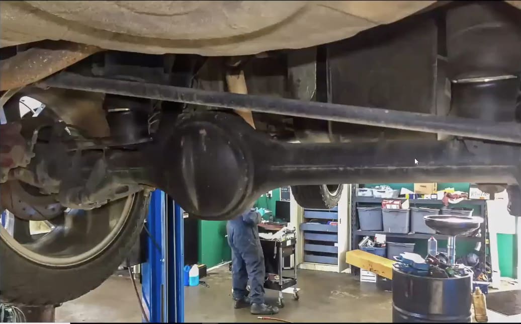 1999 Range Rover Plugged Engine Oil Pickup Tube 4