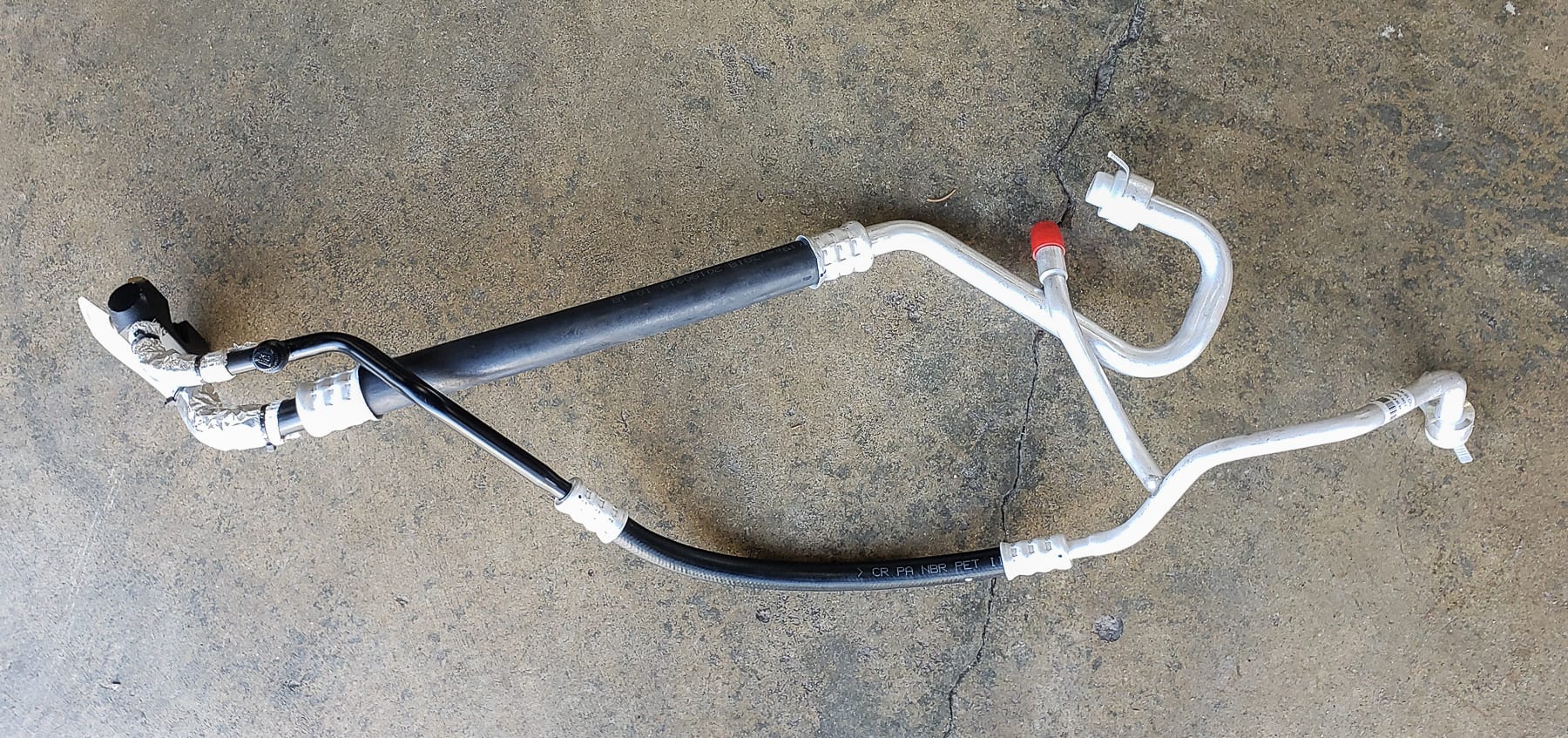 Ford A-C hose-144326