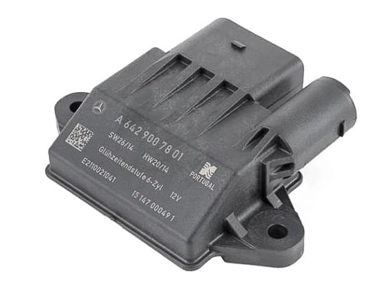 Glow plug controller-