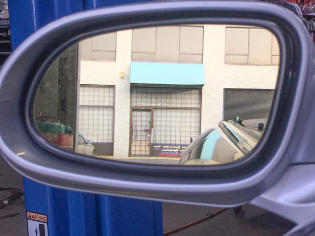 2005 SL500-7485 Mercedes SL500 Auto Dimming Mirrors