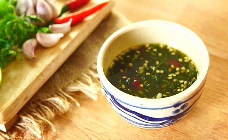 Nước chấm thái cay nồng