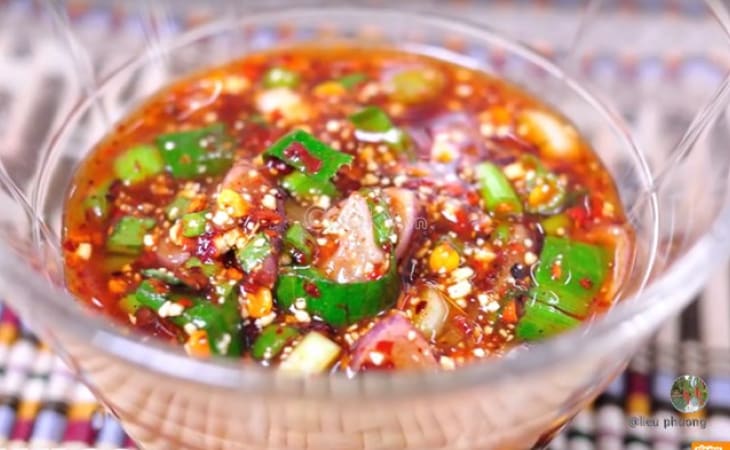 Nước chấm thái chua cay