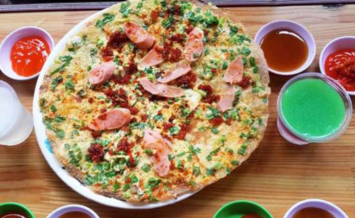 Bánh tráng nướng giòn giòn nhiều topping