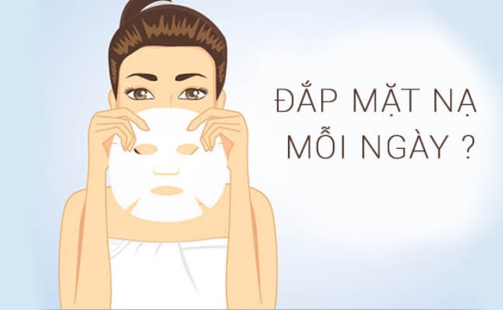 Đắp mặt nạ giấy hàng ngày
