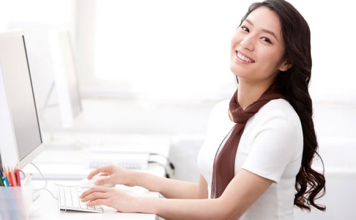 Cách trang điểm tự nhiên cho các bạn gái đi làm công sở