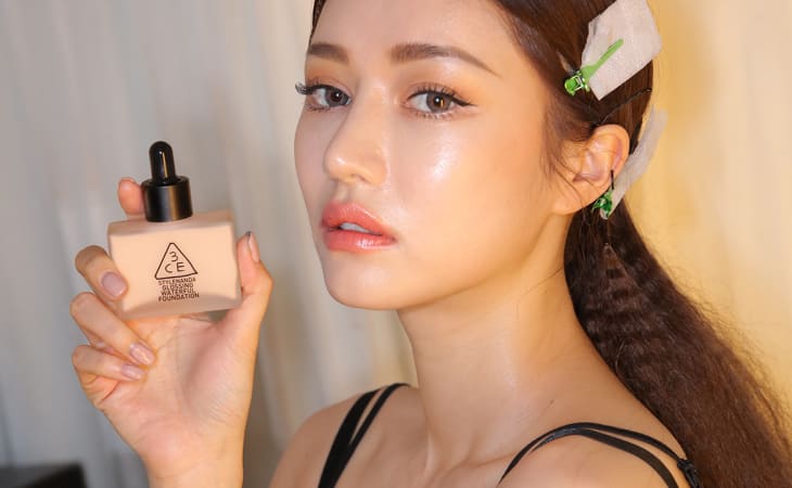 Kem nền Glossing Waterful Foundation 3CE