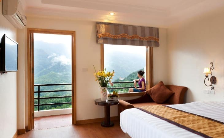Khách sạn Mountain View 2 sao
