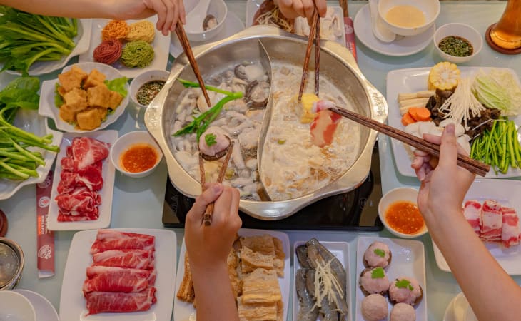 Lẩu Hồng Kong Bone & Pot