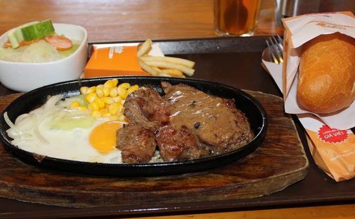 Beefsteak Hai Con Bò