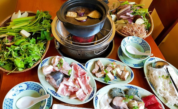 Lẩu mắm Bà Dú