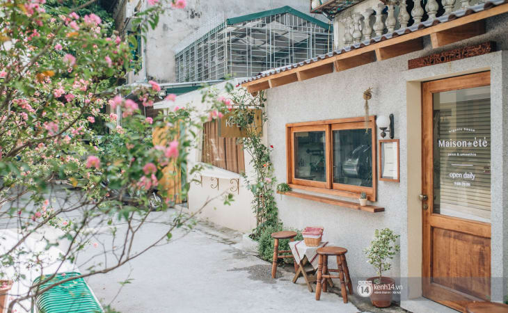 Maison de ete cafe