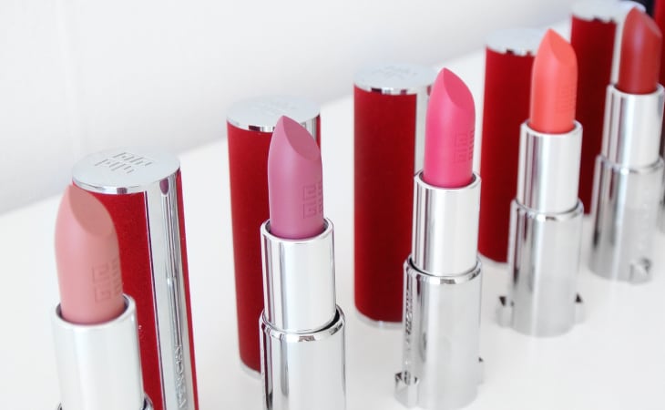 Givenchy Le Rouge Deep Velvet có giá thành 600-800 ngàn/thỏi