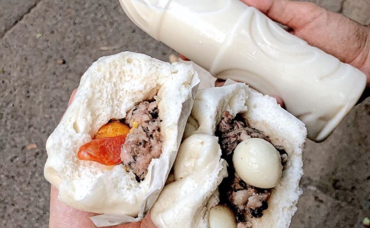 Sữa đậu nành cùng bánh bao