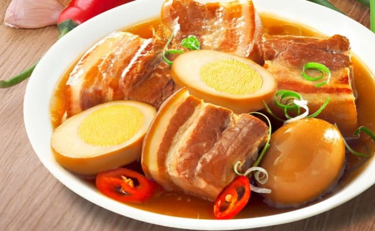 Thịt kho tàu béo ngậy
