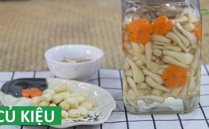 Cách muối kiệu ngon cùng phèn chua