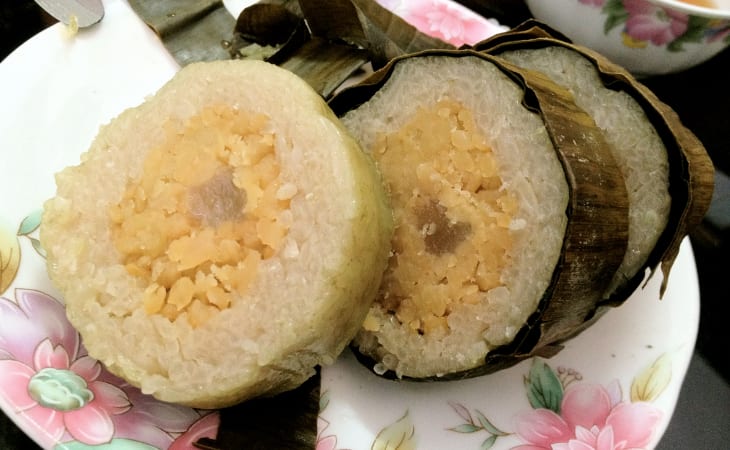 Bánh tét nhân đậu xanh ngọt