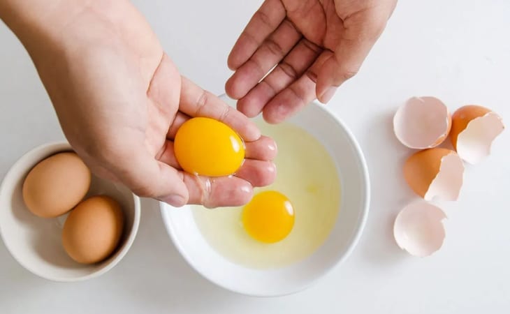 Cách dưỡng tóc bằng trứng gà