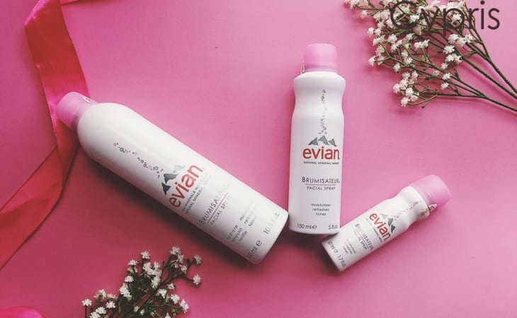 Xịt khoáng Evian của Pháp