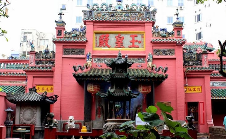 Ngôi chùa Ngọc Hoàng hơn “trăm tuổi” tại Việt Nam