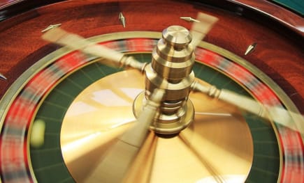£50,000 shared out to 100 lucky live casino players this weekend!