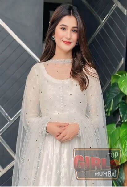 New Year special Escort - Naina