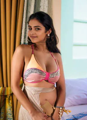Sexy Dating Girls in Mumbai