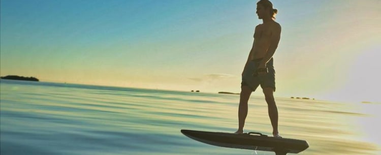 E-foil or jetboard: what to choose?