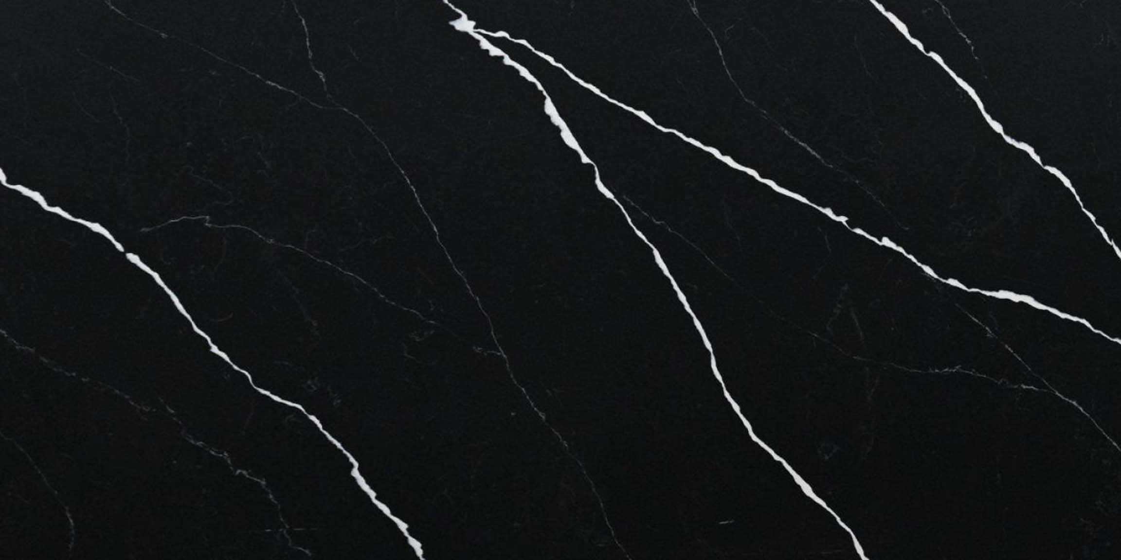 Countertop material with name Calacatta Nero of type Quartz.