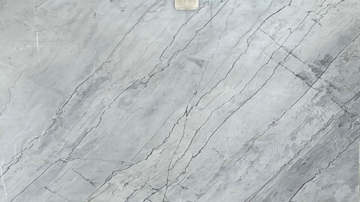 Countertop material with name Dumont of type Quartzite.