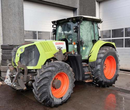 Claas Arion 650