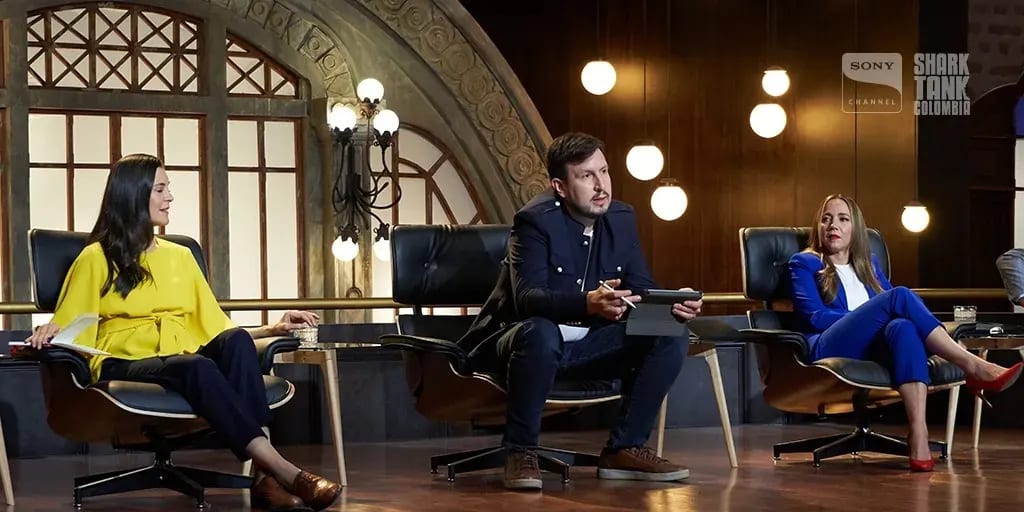 Alexander Torrenegra on the Shark Tank set