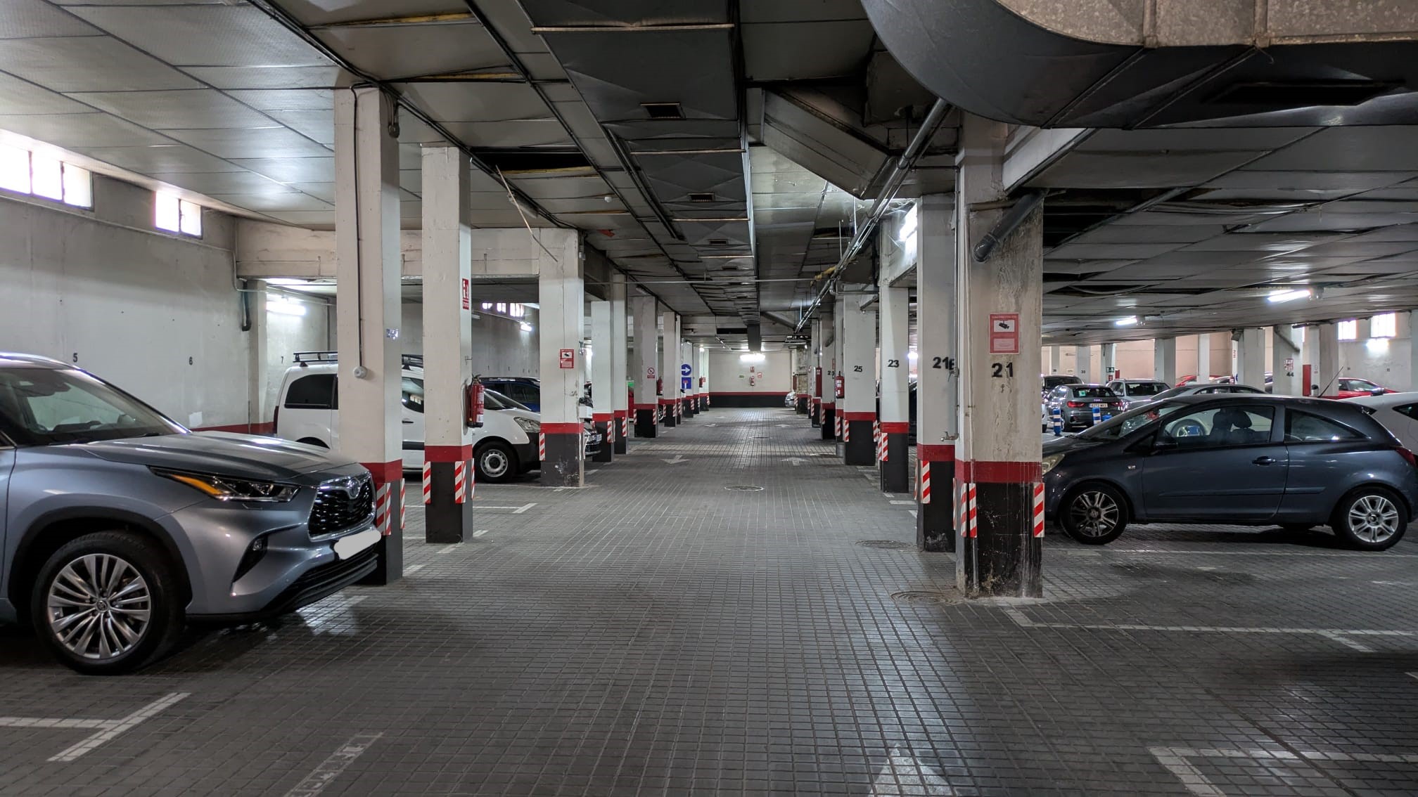 Fotografía 1 de parking-entero-en-vallecas-madrid
