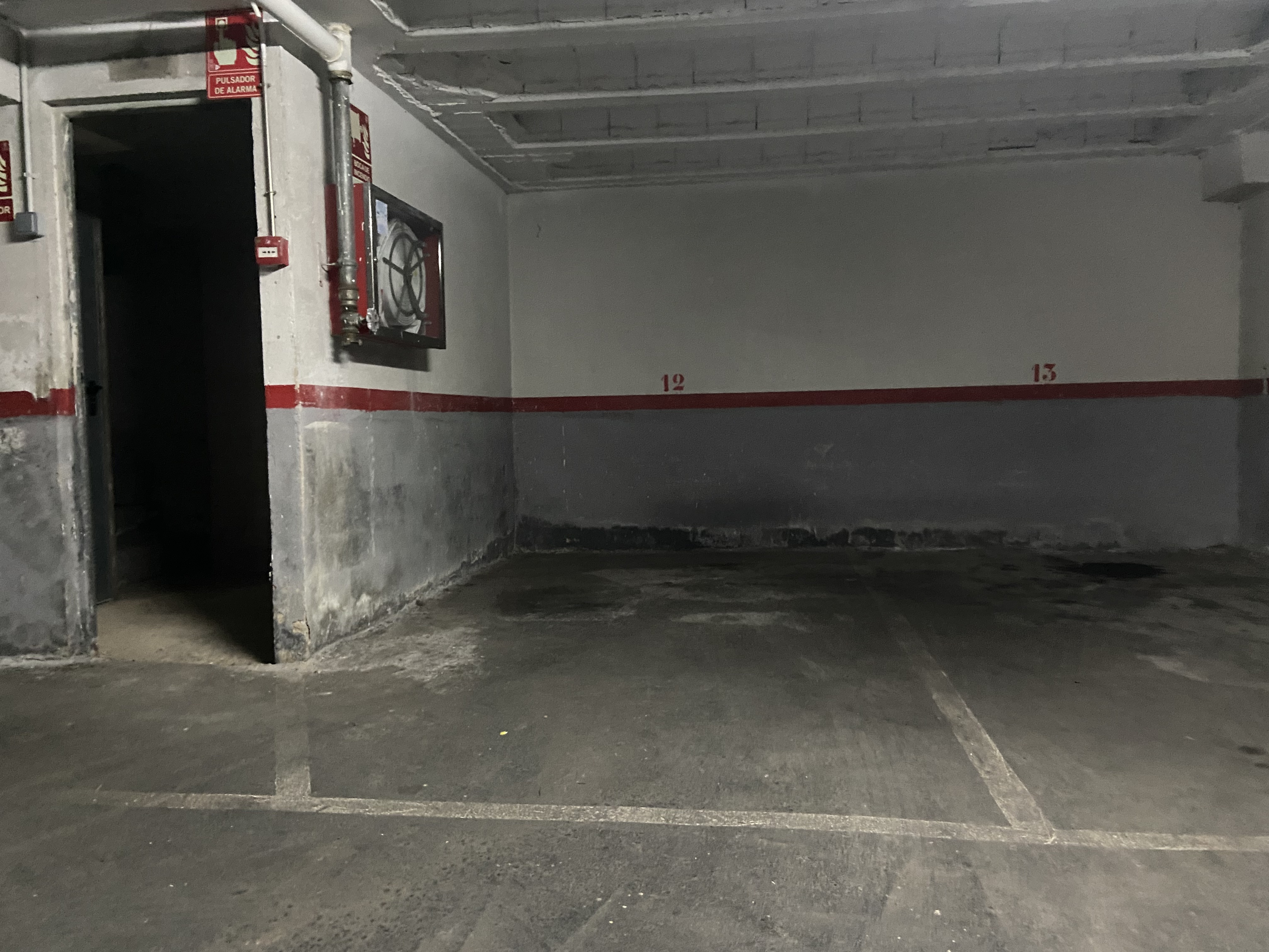 Fotografía 4 de lote-a-la-venta-en-llorenc-serra-avinguda-francesc-macia-en-santa-coloma-de-gramanet