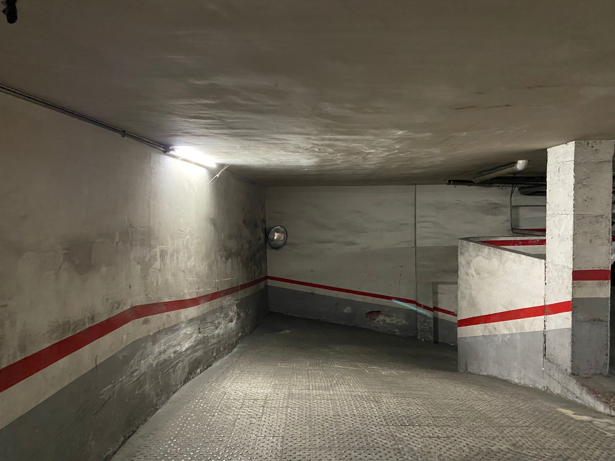 Fotografía 3 de lote-en-carrer-puig-i-valls-entre-bonsoms-y-riera-blanca-barrio-de-sants-barcelona
